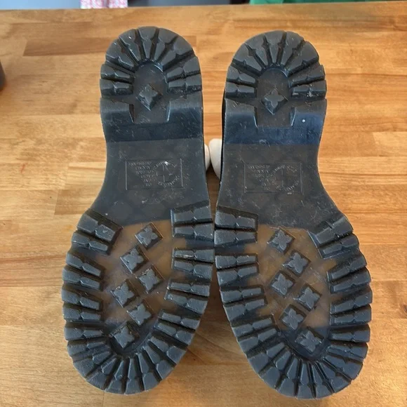 Doc Dr. Martens Women’s White Sinclair Milled Nappa Leather Platform Boots - Picture 9 of 9